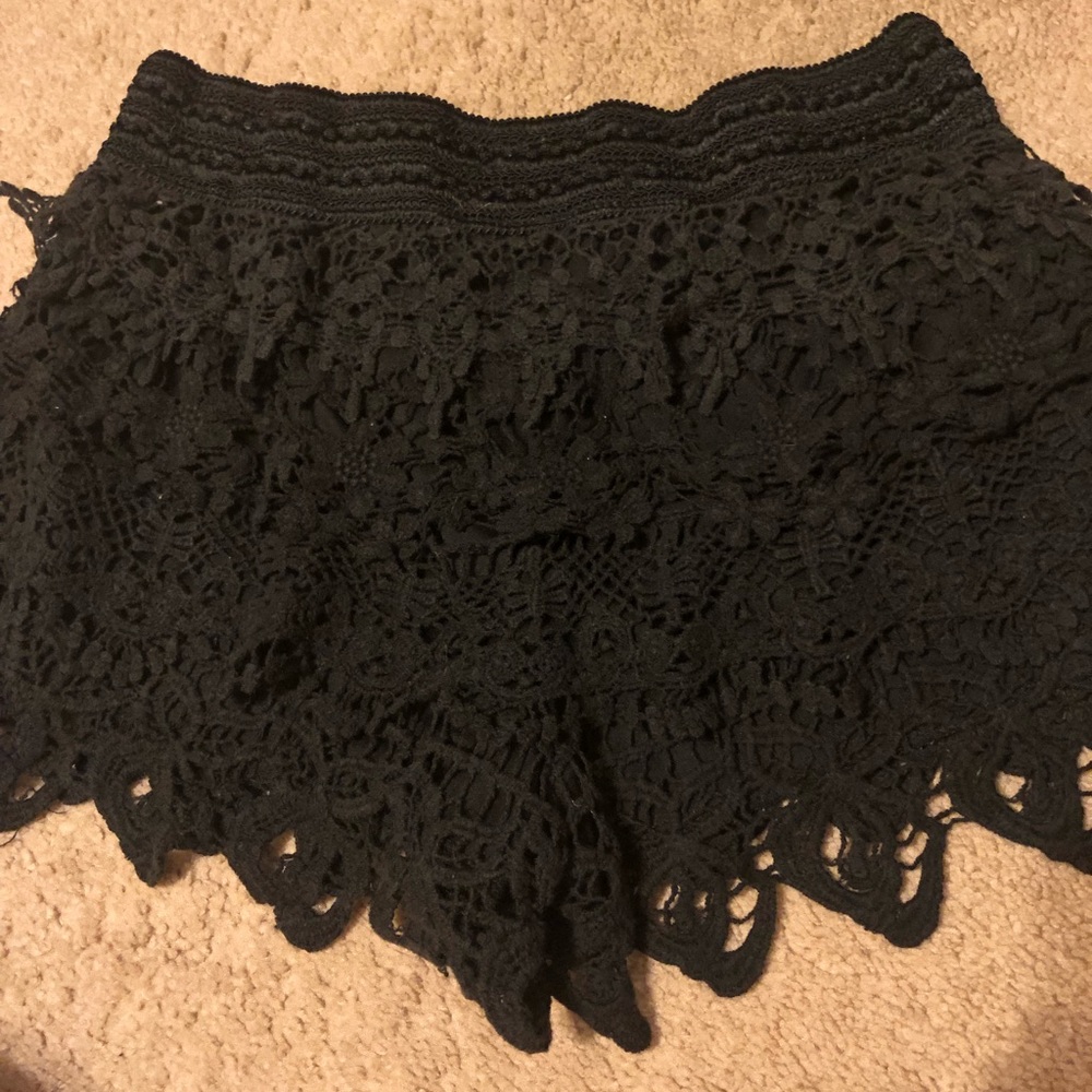 Lace fringe shorts